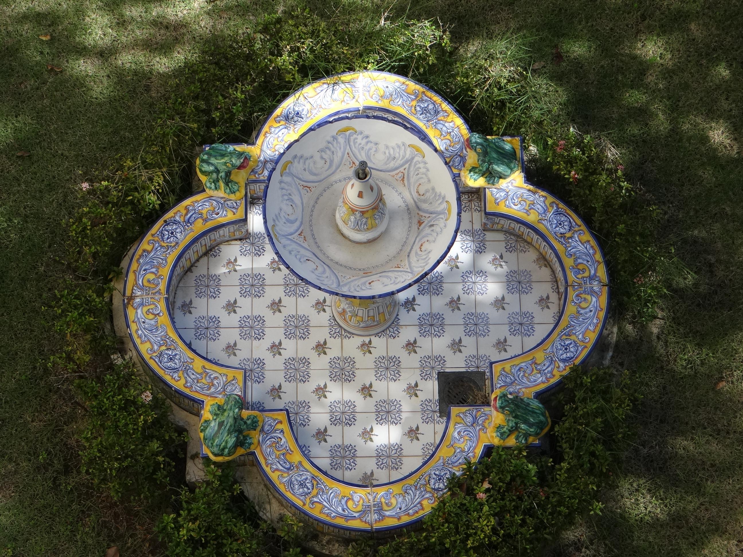 Casa La Giralda - Avenida Miramar, esquina calle Marti 651 - San Juan (Miramar) - 2014 00046